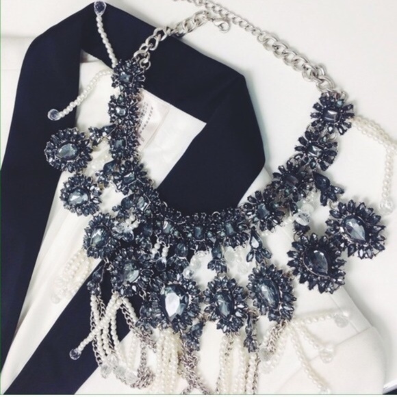 Jewelry | Pearl Jeweled Necklace - Picture 1 of 4